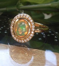 ®Terra Opalis 585/- (14K) GG Ring mit 1,0 ct. Kristallopal und Zirkonen,RW 19 mm