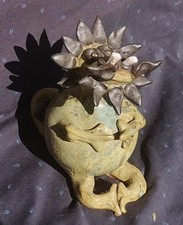 Feuerdrache sitzend aus Keramik 