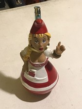 Werbefigur für West