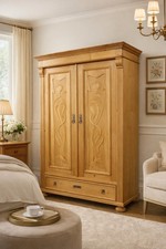Antiker Schrank Kleiderschrank