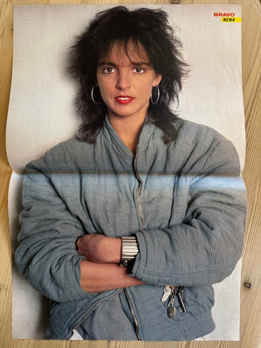 Nena bravo poster - ❤️,