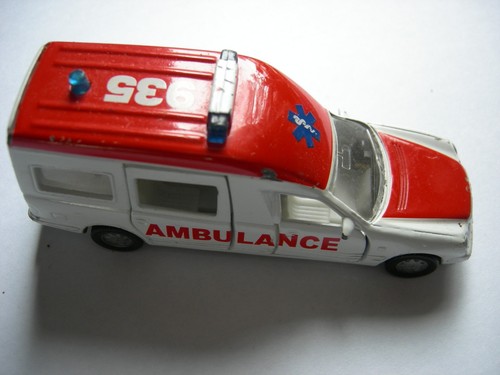 Siku 1931 binz ambulance - binz, a