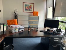 Büromöbel mit viel Stauraum