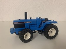 Siku Farmer 1:32 2855 Ford Traktor 8830 Bulldog Schlepper Weihnachten