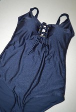 Dunkelblauer Wetlook Glanz