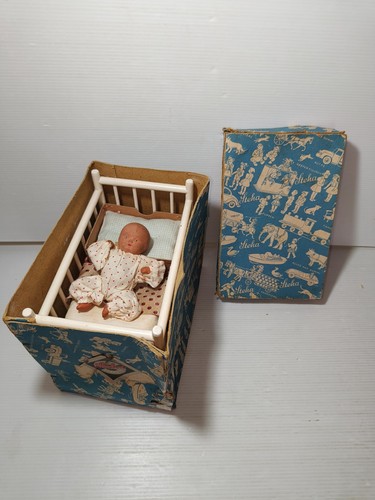 Steha puppe mit - mit, kinderbett