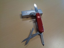 WENGER Delemont 8-teilig Taschenmesser sehr guter Zustand nun Victorinox 85 mm