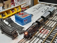 ant.el.BLECHSPIELZEUGEISENBAHN  Spur O " JEP "  als PERSONENZUG - STARTSET  DC