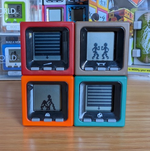 Radica cube world slugger - radica,