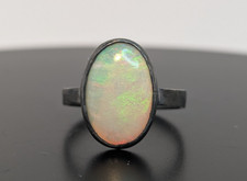 Feiner Opal Ring in 835 Silber Multi Color Farbenprächtig Handarbeit