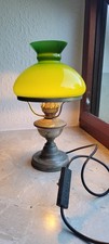 alte Tischlampe mit Zinn- Fuß