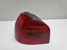 Audi A3 8L 3-Tür  Rückleuchte Rücklicht Bremsleuchte  links  8L0945095A  (20)