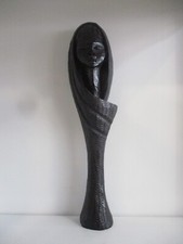 Afrikanische Figur aus Holz