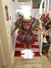 Travestie Karneval Fasching Dindl mit Damen Lederhose bordeaux rot violett