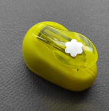 Basteln Locher Motivlocher Handstanze Minilocher kleine Blume Blümchen