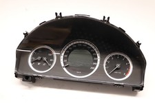 Mercedes Benz W204 C180 Tacho Kombiinstrument orig. MB A2049005700