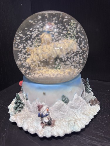 Schneekugel spieluhr spielt - schneekugel,