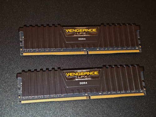 Corsair vengeance lpx - corsair,