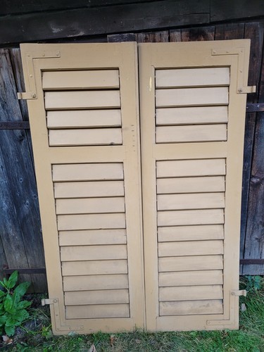 Paar fensterladen holz - fensterladen,