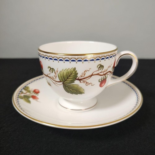 Wedgwood wild strawberry - wild,