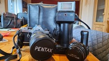 Pentax MX mit Tokina 28–85mm + SMC Pentax-M 50mm f/1.7 +  Zubehör