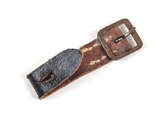 Kurzes Stück für einen Kinnriemen zum Stahlhelm der Wehrmacht. Für Modell 1940 u