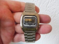 Armbanduhr , vintage LCD- Uhr  , Riva