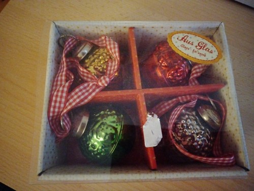 Alte weihnachtsbaumkugeln - alte,