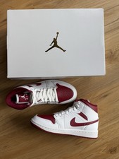 Air Jordan 1 Mid Reverse