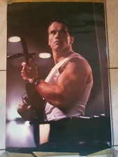 Original 1986 Arnold Schwarzenegger "Raw Deal" Filmposter. OK Zustand- 56×88cm