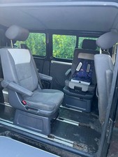 VW T5 Baujahr 2008 mit integrierte Kindersitze "fast wie neu" ohne Fahrzeug 