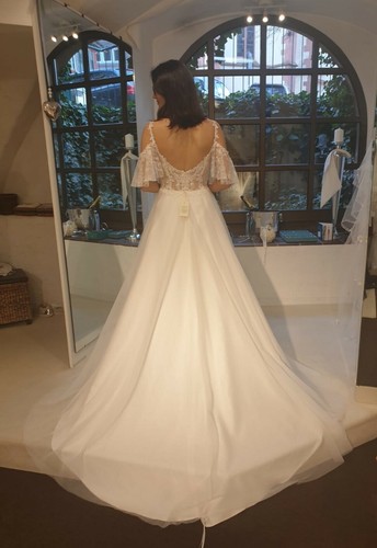 Brautkleid neu ungetragen - -neu,, ungetragen.