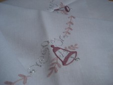 weiße Weihnachtsdecke 85/85 cm Leinen pflegeleicht mit Schweizer Stickerei top