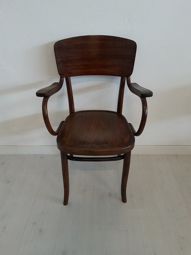 H61493-Armlehnensessel-Thonet-