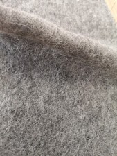 Mittelschwerer Lodenstoff grau