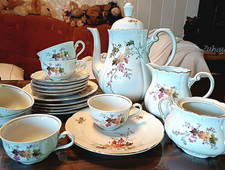 Festliches altes Kaffeeservice 50er- 60er Jahre? sehr dekorativ