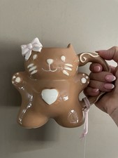 TK Maxx Lebkuchen Katze Becher rosa Schleife Pfefferminz und Kiefer Weihnachten Kaffeetasse
