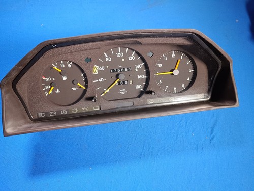 Mercedes w124 w463 - mercedes,