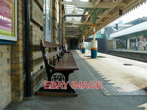 Foto ltsr bahnhof sitz - bahnhof,