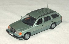 Minichamps 1:43 * Mercedes-Benz W124 200 T - 300 T Kombi T-Modell grün metallic
