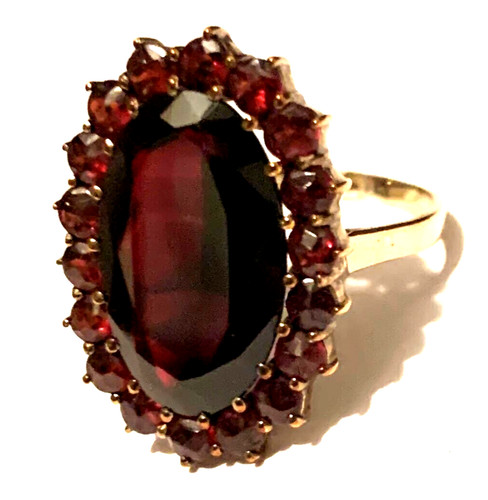 Granat oval ring 8kt - oval,