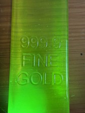 Goldbarren aus Uranglas Czech