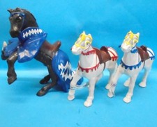 RITTER 2x Pferd stehend + aufsteigendes Pferd 3 Figuren zusammen BULLYLAND 1994