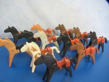 12 Western Pferde Sattel für