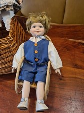 Fescher Porzellan Puppen Bub Junge Porzellan Puppe Knabe