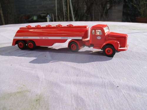 Tekno scania vabis 110 esso - vabis,