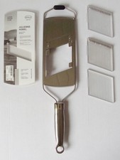 Rösle Julienne-Hobel Reibe aus Edelstahl incl. drei Einsätzen und Schutzcover