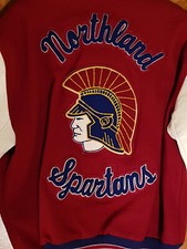 College-Jacke Northland Spartans Gr.L  mit schönen Patches