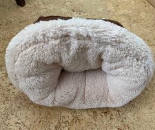 Katzenhöhle Tmaxx braun neuwertig ca. 50 cm lang