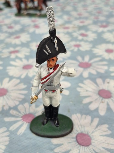 Del prado fusser officer - del,